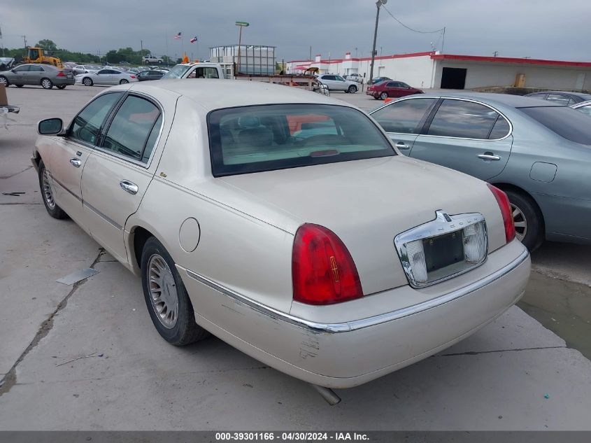 2002 Lincoln Town Car Cartier VIN: 1LNHM83W92Y603549 Lot: 39301166