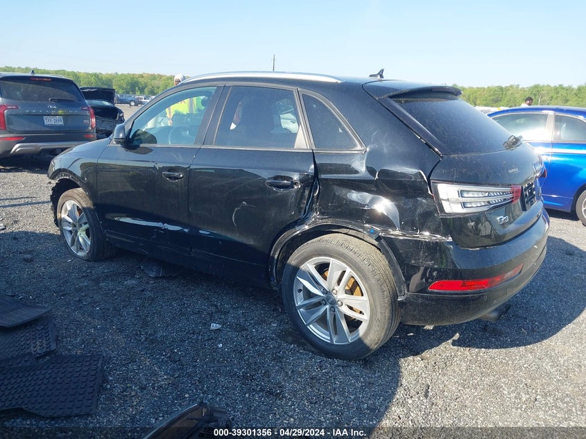 2017 Audi Q3 2.0T Premium VIN: WA1ECCFS1HR008956 Lot: 39301356