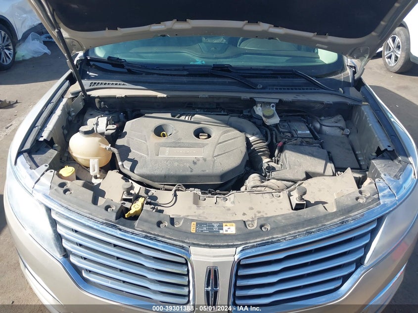 VIN 5LMCJ2C97HUL46110 2017 LINCOLN MKC SELECT