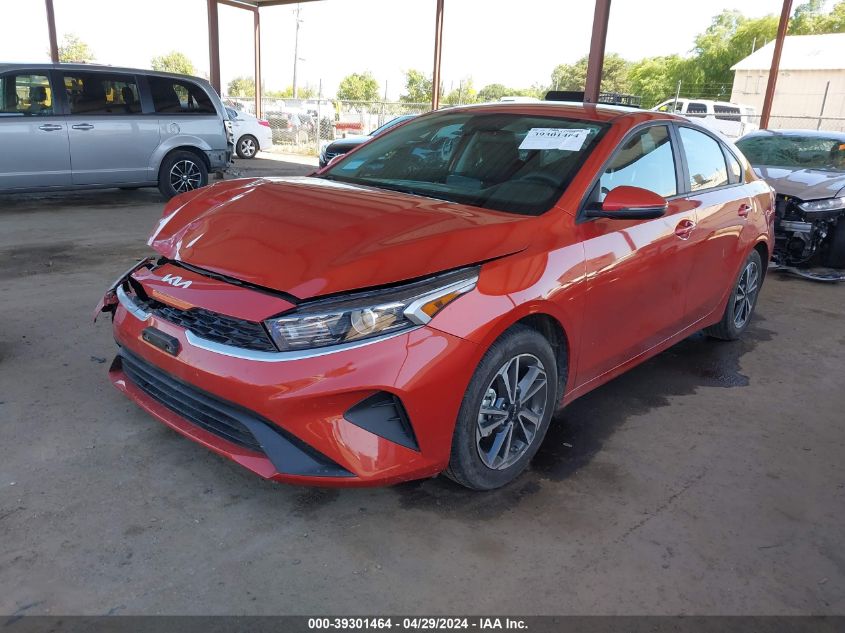 3KPF24AD0PE647268 2023 KIA FORTE - Image 2