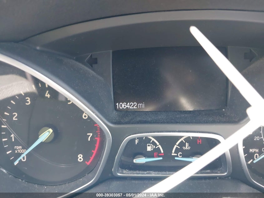 VIN 1FMCU0GDXHUB35562 2017 FORD ESCAPE SE