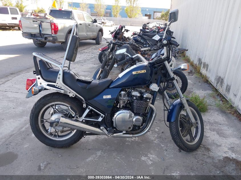 1983 Suzuki Gs550 L VIN: 4D2100753 Lot: 39303864