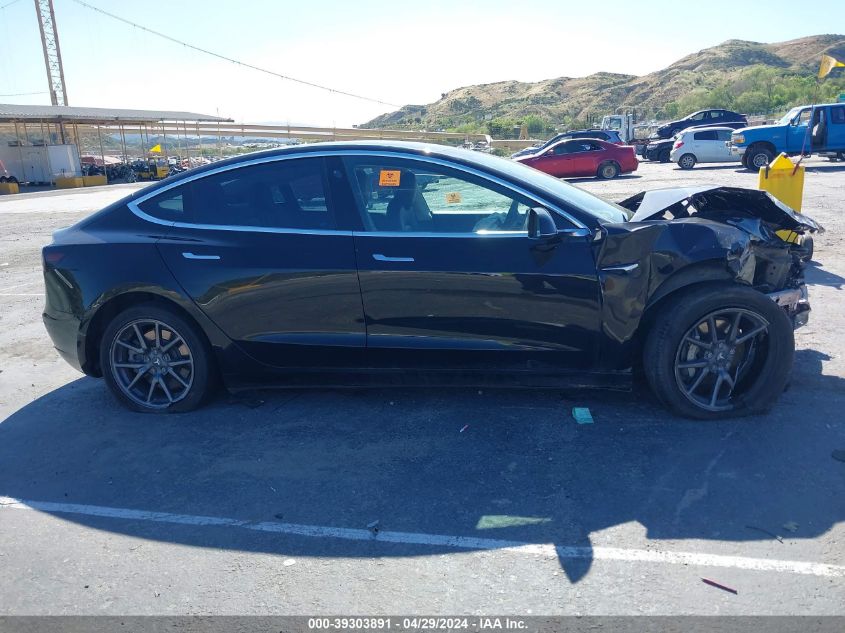 2019 Tesla Model 3 Long Range/Mid Range/Standard Range/Standard Range Plus VIN: 5YJ3E1EA1KF192927 Lot: 39303891