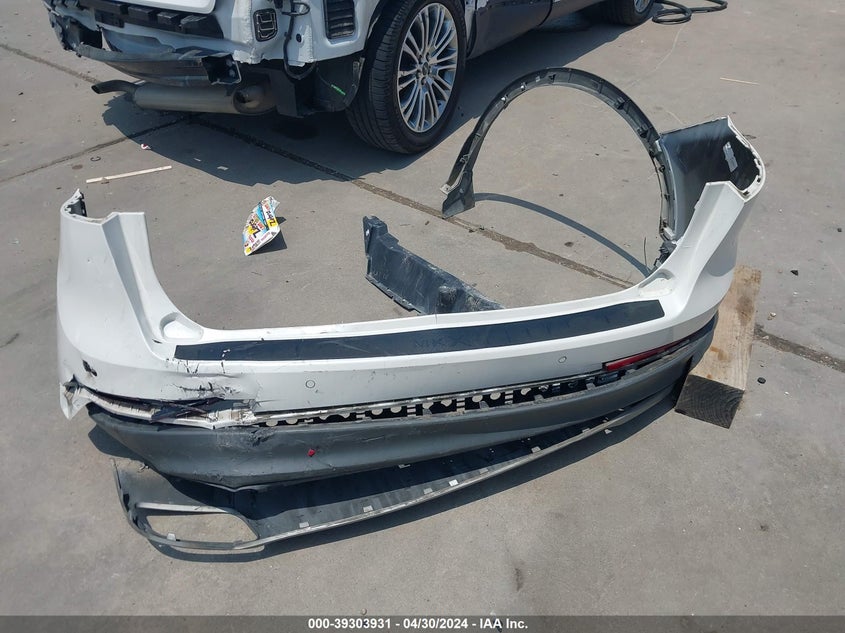 VIN 2LMPJ6LR8JBL14374 2018 LINCOLN MKX RESERVE