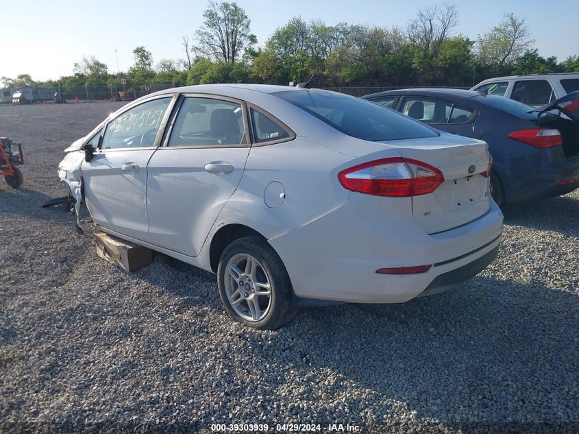 VIN 3FADP4BJ3KM120245 2019 FORD FIESTA SE