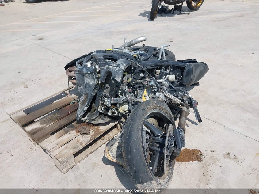 2008 Suzuki Gsx-R600 black null null JS1GN7EA682109602 photo #3