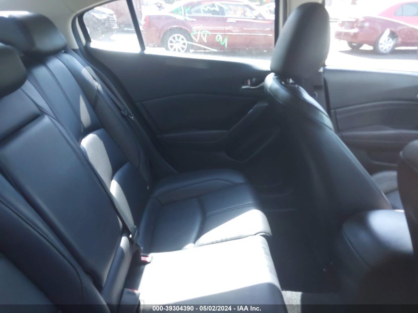 2018 MAZDA MAZDA3 TOURING - 3MZBN1V36JM234870