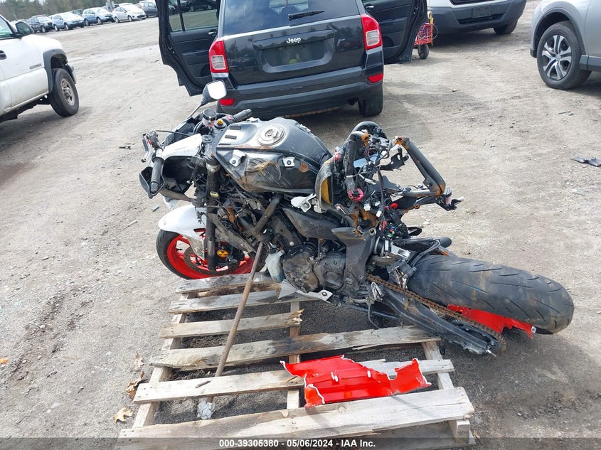 VIN JYARM38E5PA006938 2023 YAMAHA YZFR7