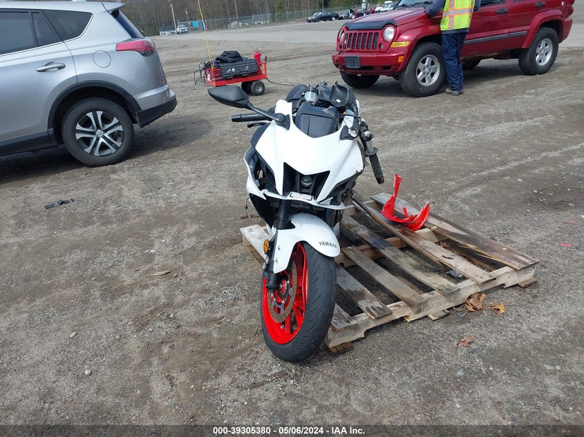 VIN JYARM38E5PA006938 2023 YAMAHA YZFR7