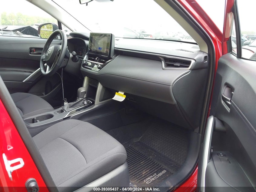 2023 Toyota Corolla Cross Le VIN: 7MUBAABG9PV073953 Lot: 39305437