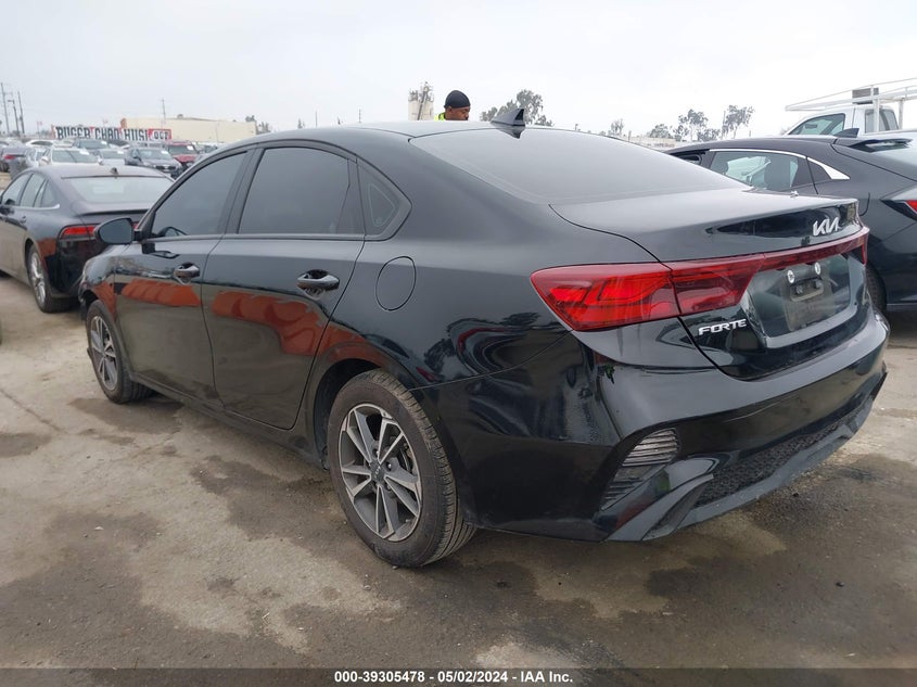 VIN 3KPF24AD6PE550883 2023 KIA FORTE LXS