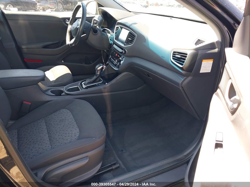 2017 Hyundai Ioniq Hybrid Sel VIN: KMHC75LC6HU050445 Lot: 39305547