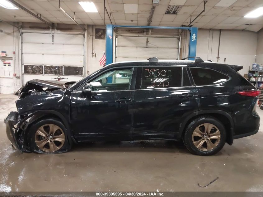 2022 Toyota Highlander Hybrid Xle Bronze Edition VIN: 5TDABRCH5NS543661 Lot: 39305595