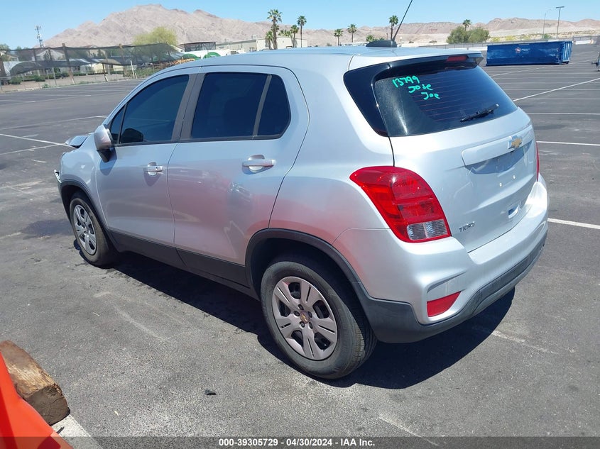 VIN KL7CJKSB1JB721855 2018 CHEVROLET TRAX LS