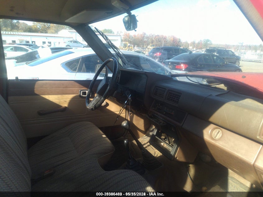 1986 Toyota Pickup Rn63 Std VIN: JT4RN63R7G0081563 Lot: 39306469