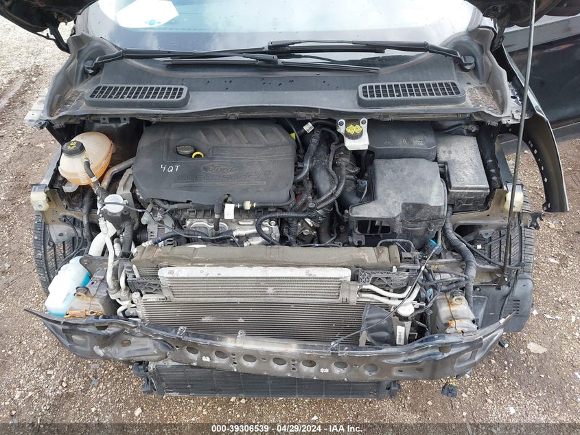 VIN 1FMCU0GD5JUA03394 2018 FORD ESCAPE SE