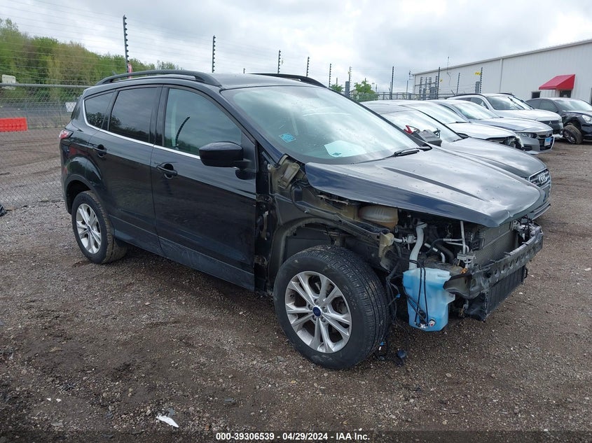 VIN 1FMCU0GD5JUA03394 2018 FORD ESCAPE SE