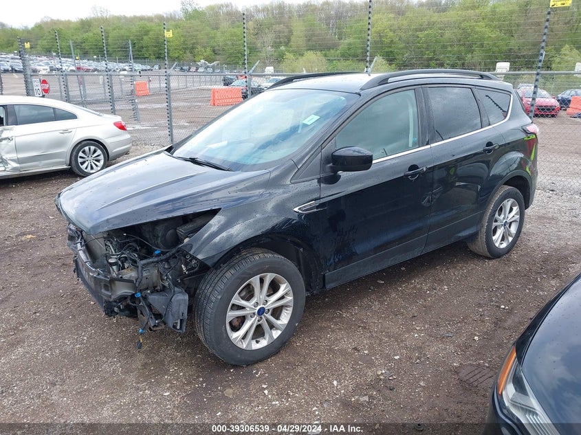 VIN 1FMCU0GD5JUA03394 2018 FORD ESCAPE SE