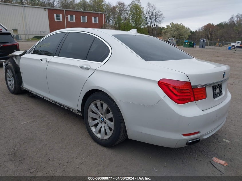 2011 BMW 750I xDrive VIN: WBAKC6C55BC395284 Lot: 39308077