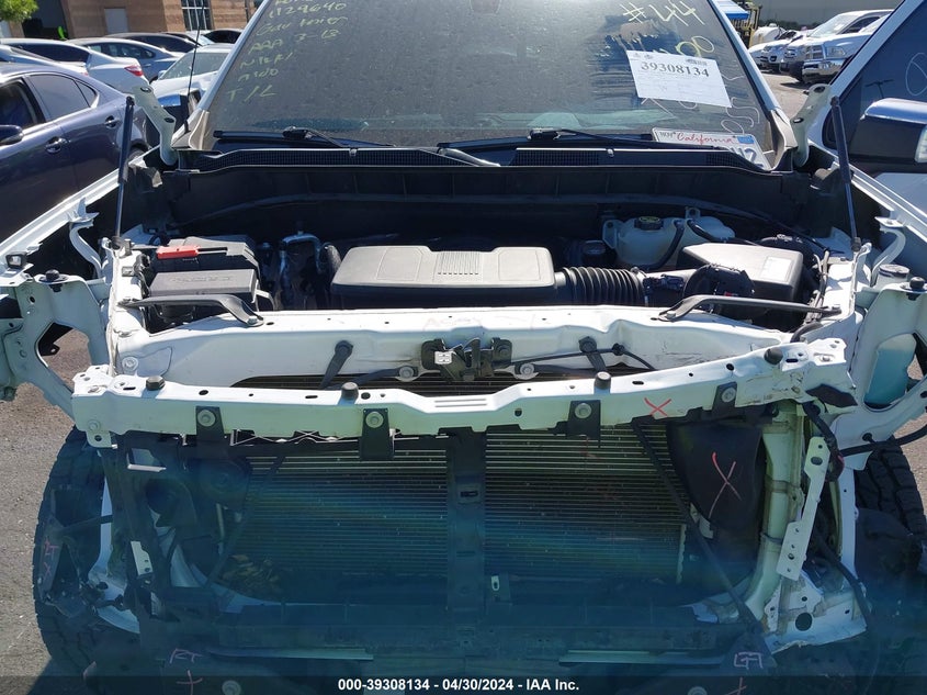 2019 CHEVROLET SILVERADO 1500 LT - 1GCUWCED1KZ139176