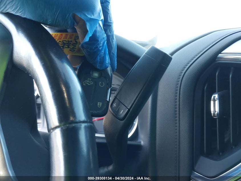 2019 CHEVROLET SILVERADO 1500 LT - 1GCUWCED1KZ139176