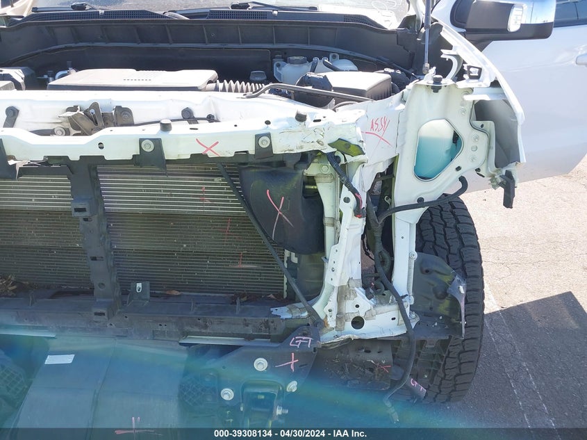 2019 CHEVROLET SILVERADO 1500 LT - 1GCUWCED1KZ139176