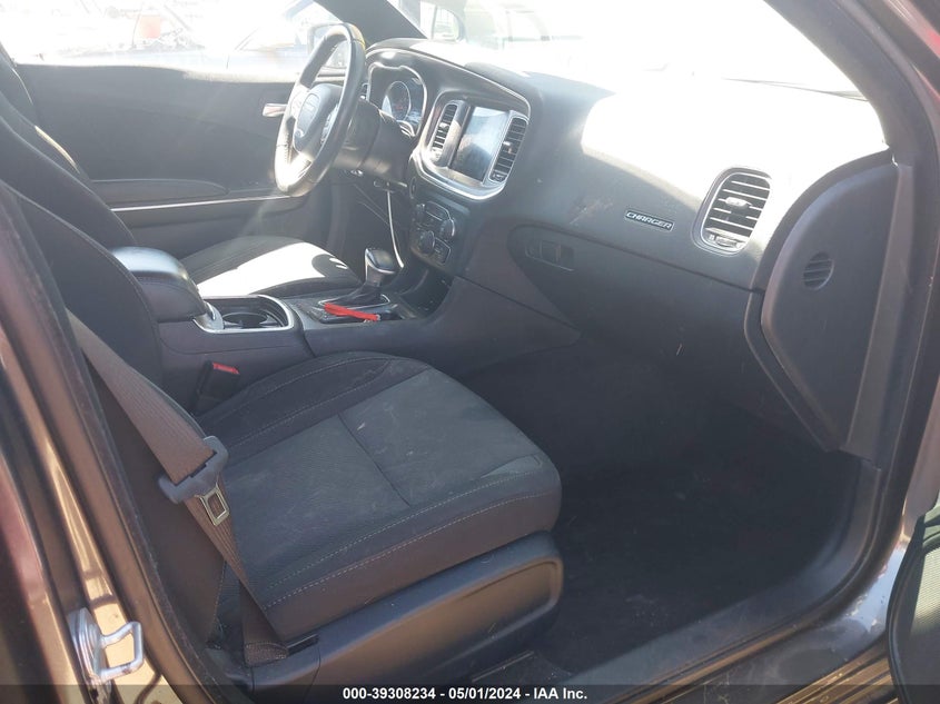 VIN 2C3CDXHG6HH595217 2017 DODGE CHARGER SXT RWD