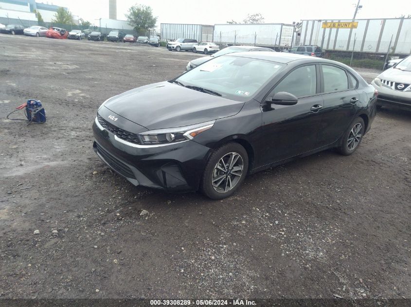 3KPF24AD0NE494999 2022 KIA FORTE - Image 2