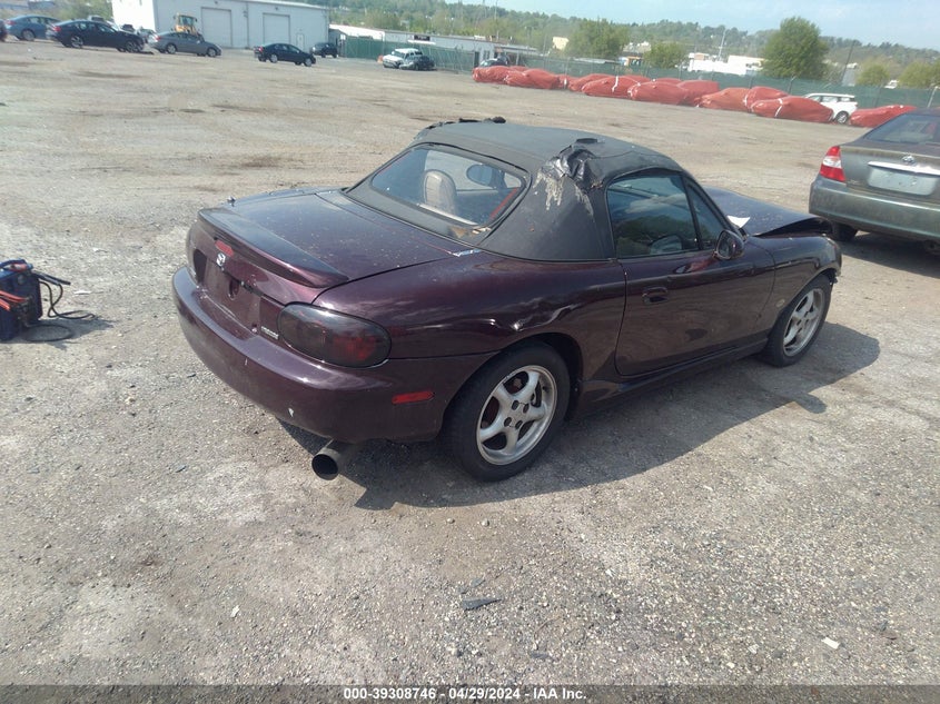 2000 Mazda Mx-5 Miata Ls/Special Edition VIN: JM1NB353XY0146146 Lot: 39308746