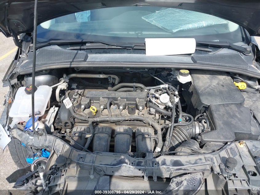 VIN 1FADP3K21JL295029 2018 FORD FOCUS SE