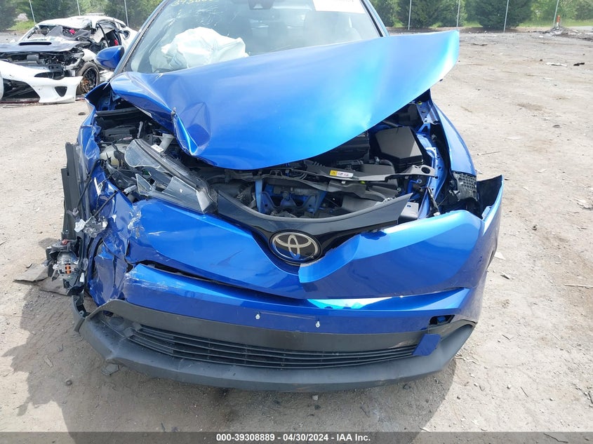 VIN NMTKHMBX1JR026428 2018 TOYOTA C-HR XLE PREMIUM