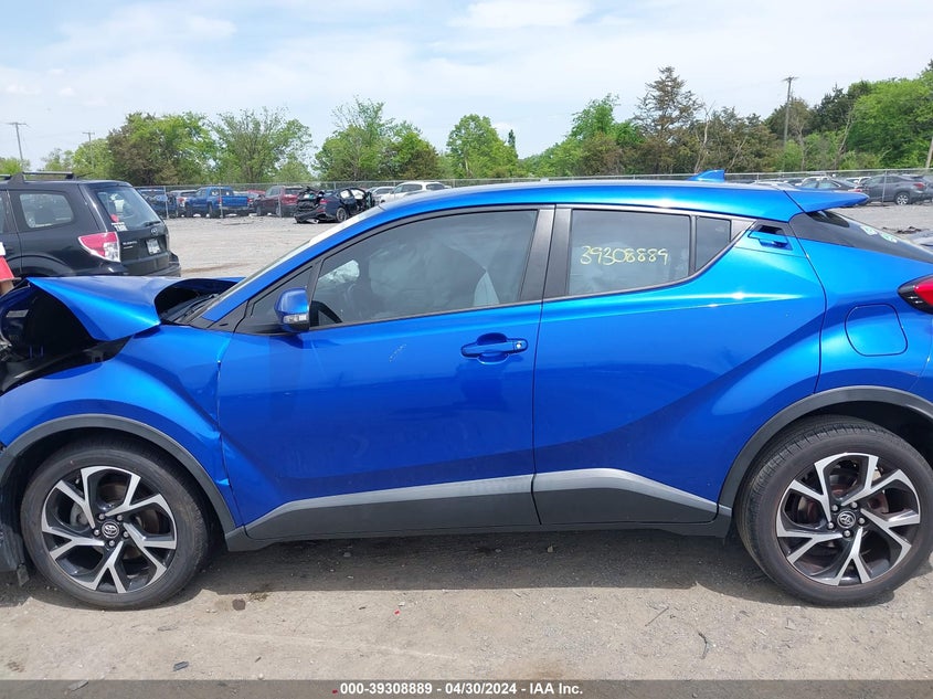 VIN NMTKHMBX1JR026428 2018 TOYOTA C-HR XLE PREMIUM
