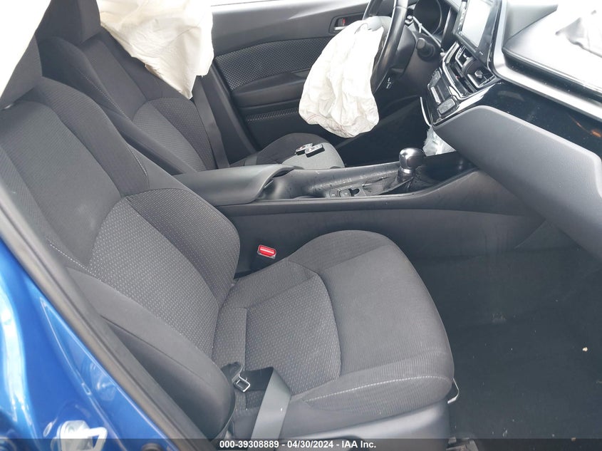 VIN NMTKHMBX1JR026428 2018 TOYOTA C-HR XLE PREMIUM