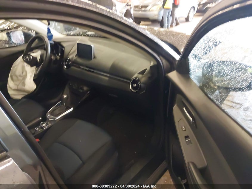 2016 Scion Ia VIN: 3MYDLBZV5GY143949 Lot: 39309272