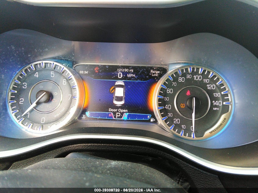 2015 Chrysler 200 C VIN: 1C3CCCCG5FN515400 Lot: 39309720