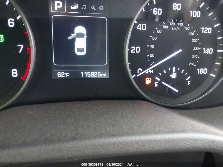VIN KMHD84LFXJU705945 2018 HYUNDAI ELANTRA SEL