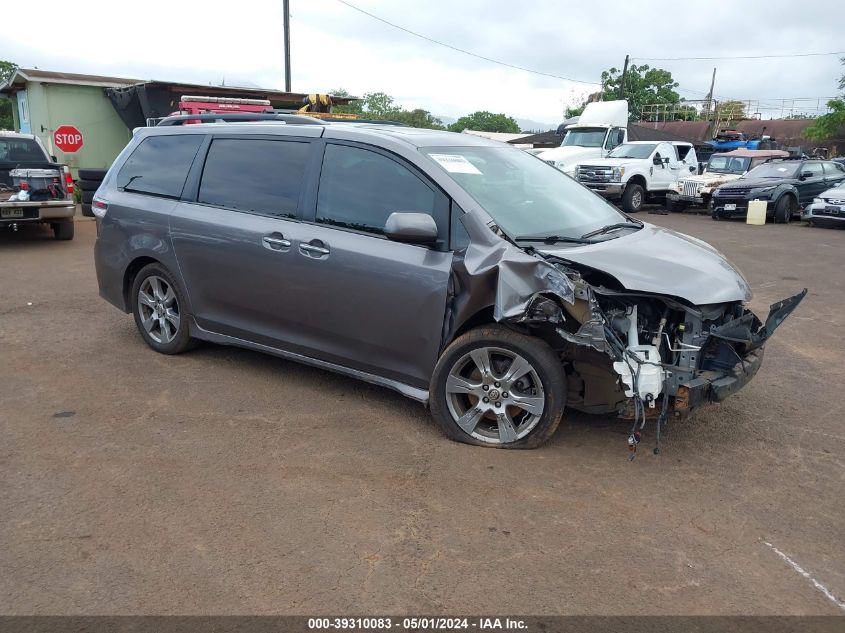 5TDXZ3DC2JS909107 2018 TOYOTA SIENNA - Image 1