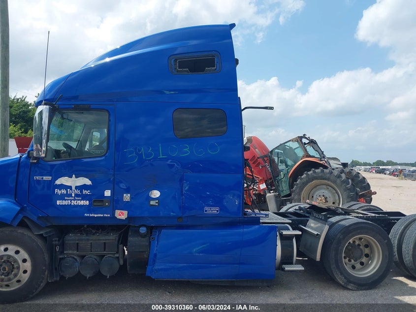 2020 Volvo Vnl VIN: 4V4NC9EH2LN237813 Lot: 39310360
