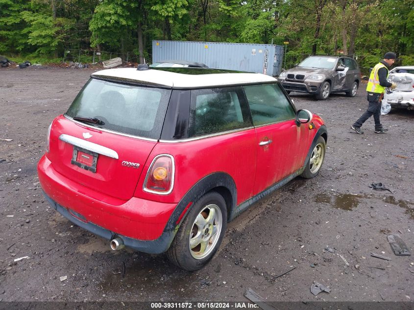 2009 Mini Cooper VIN: WMWMF33589TW77007 Lot: 39311572