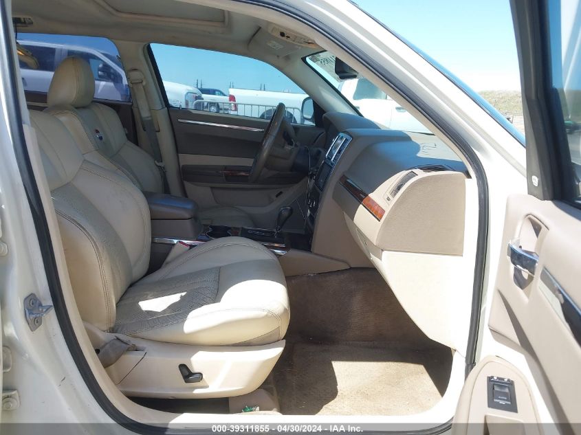 2008 Chrysler 300C Hemi VIN: 2C3LA63H68H135459 Lot: 39311855