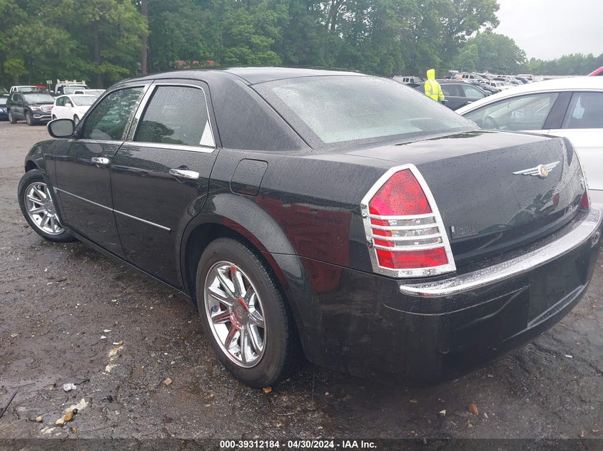 2006 Chrysler 300C VIN: 2C3KA63H46H318982 Lot: 39312184
