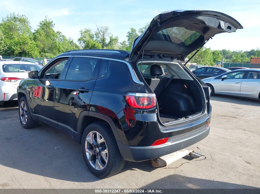 VIN 3C4NJDCBXJT280649 2018 JEEP COMPASS LIMITED 4X4