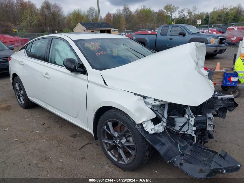 NISSAN ALTIMA SR INTELLIGENT AWD 2023