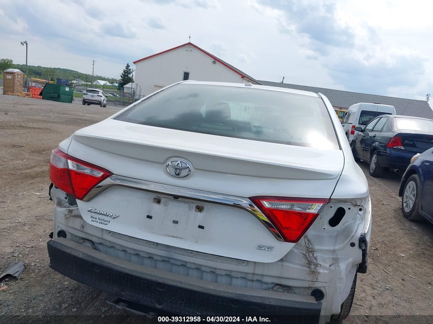 2015 TOYOTA CAMRY SE - 4T1BF1FK2FU101656
