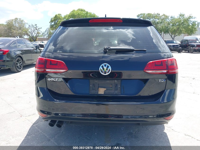 2015 VOLKSWAGEN GOLF SPORTWAGEN TDI S 4-DOOR - 3VWFA7AU7FM508955