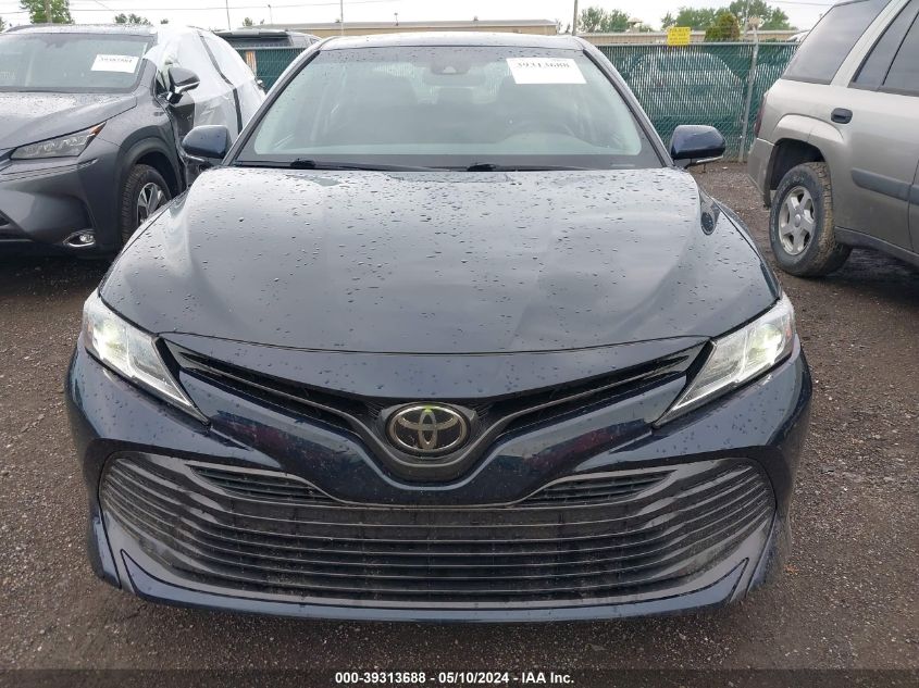 2018 Toyota Camry Le VIN: 4T1B11HK5JU620401 Lot: 39313688