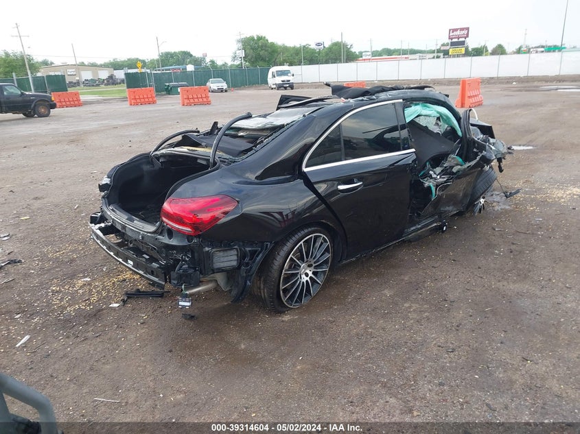 2020 Mercedes-Benz Amg A 35 4Matic VIN: W1K3G5BB5LJ231811 Lot: 39314604