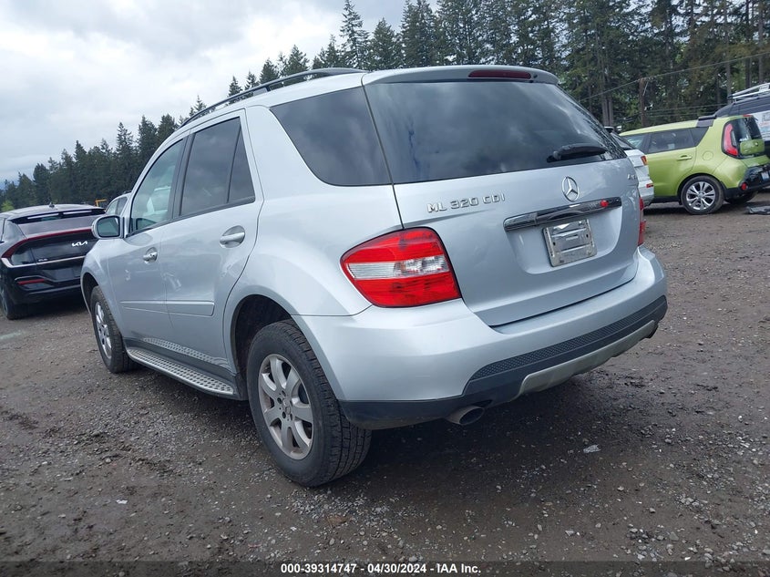 2007 Mercedes-Benz Ml 320 Cdi 4Matic VIN: 4JGBB22E57A236554 Lot: 39314747