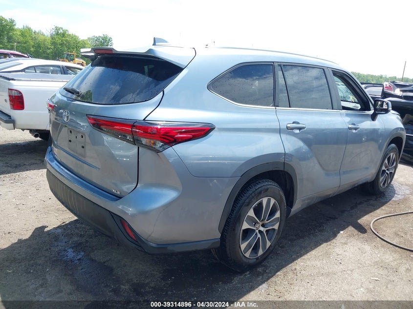 VIN 5TDKDRAH5PS521065 2023 TOYOTA HIGHLANDER XLE
