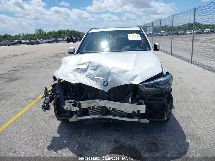 2022 BMW X5 VIN: 5UXCR4C00N9K56646